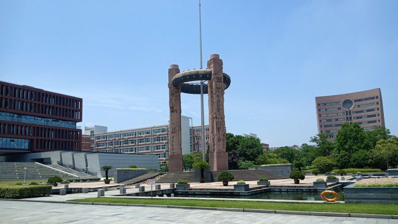 电阻阻值标准系列E24表：揭秘电子元器件的“度量衡